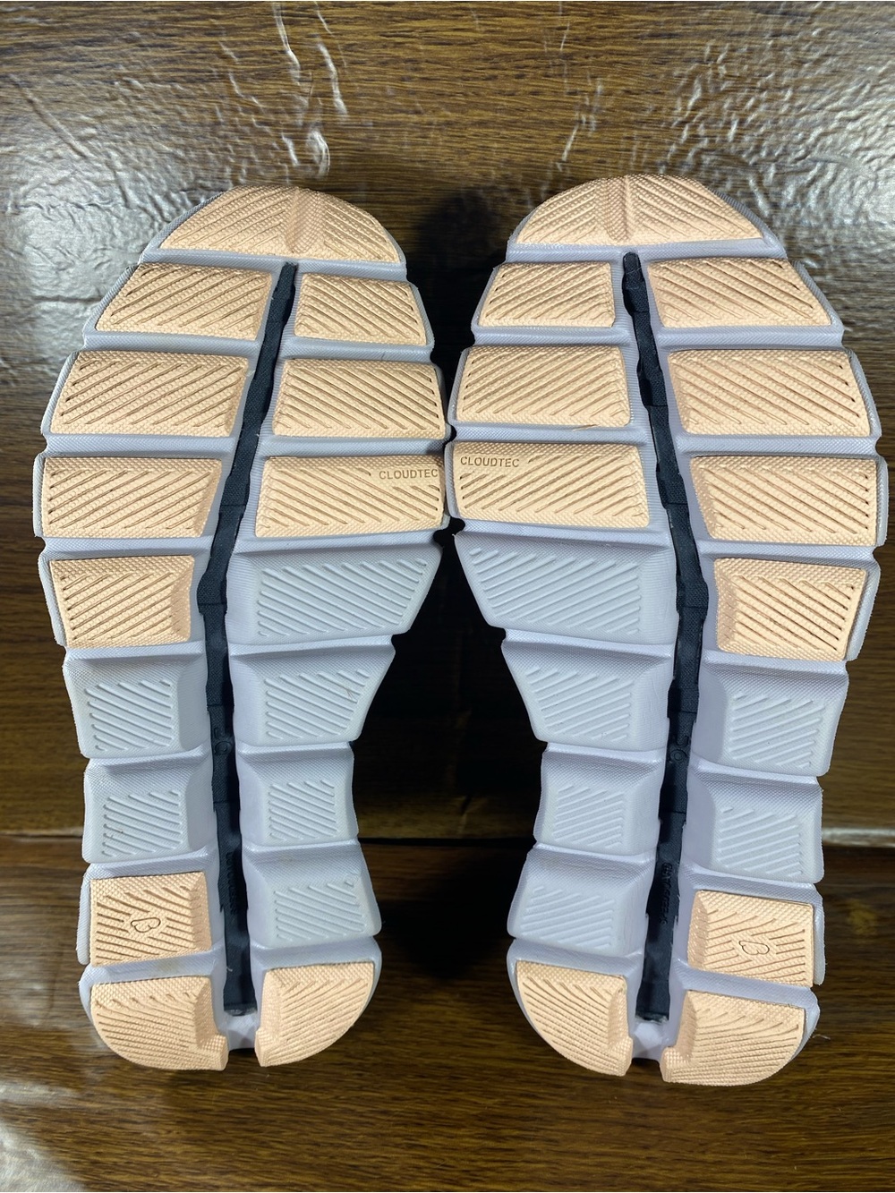 On Cloud x women’s shoes size 8 - Picture 10 of 12